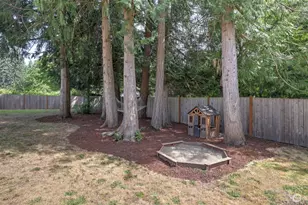 9006 210th Pl NE, Redmond, WA 98053 - Photo 37