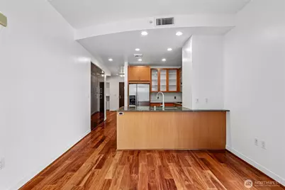 2033 2nd Avenue #2008, Seattle, WA 98121 - Photo 15
