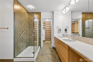 2033 2nd Ave, Seattle, WA 98121 - Photo 21