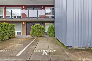 752 Bellevue Ave E, Seattle, WA 98102 - Photo 17