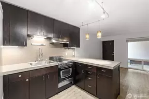 752 Bellevue Ave E, Seattle, WA 98102 - Photo 7