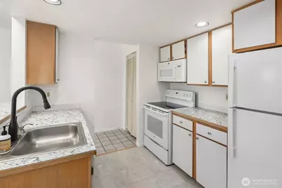 1410 W Casino Road #A5, Everett, WA 98204 - Photo 11