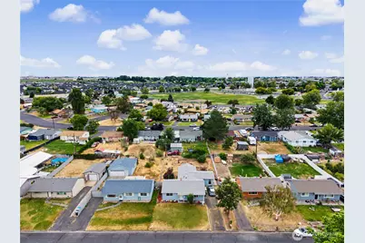 709 S Hawthorne Drive, Moses Lake, WA 98837 - Photo 33