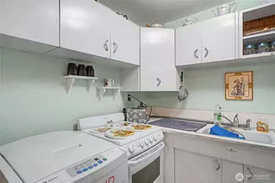 709 S Hawthorne Drive, Moses Lake, WA 98837 - Photo 11