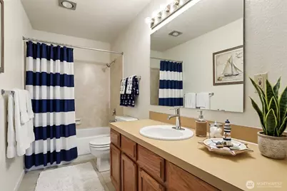 7518 24th Avenue NW #301, Seattle, WA 98117 - Photo 21