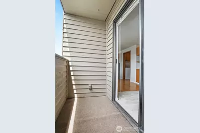 7518 24th Avenue NW #301, Seattle, WA 98117 - Photo 11