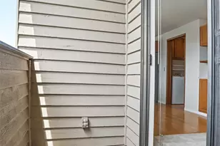 7518 24th Ave NW, Seattle, WA 98117 - Photo 11
