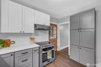 4836 38th Avenue NE, Seattle, WA 98105 - Photo 11