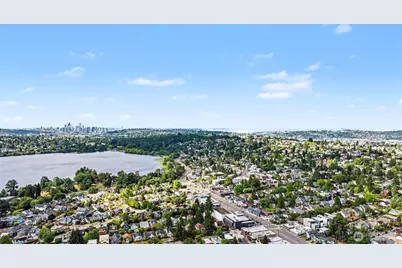 1111 N 76th Street #1, Seattle, WA 98103 - Photo 29