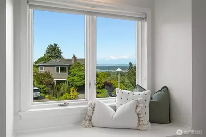 5716 Ann Arbor Avenue NE, Seattle, WA 98105 - Photo 23
