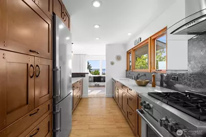 12112 25th Ave SW, Burien, WA 98146 - Photo 5