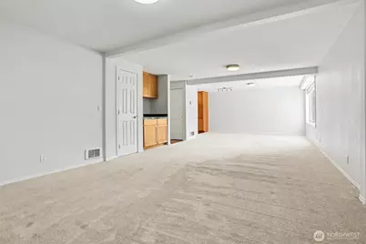14300 32nd Avenue NE #107, Seattle, WA 98125 - Photo 13