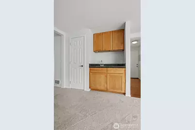 14300 32nd Avenue NE #107, Seattle, WA 98125 - Photo 19