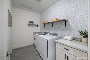 13427 Edmunds Pkwy E, Bonney Lake, WA 98391 - Photo 27