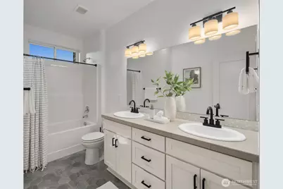 13427 Edmunds Parkway E, Bonney Lake, WA 98391 - Photo 23