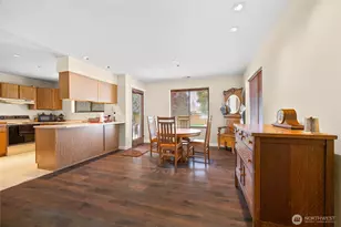 21815 SE 271st St, Maple Valley, WA 98038 - Photo 9
