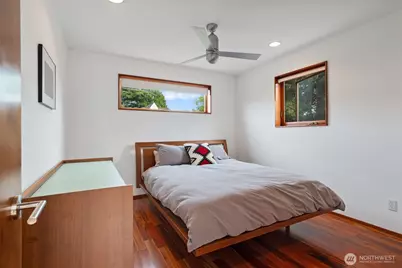 209 12th Ave E, Seattle, WA 98102 - Photo 25