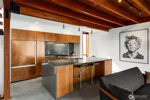 209 12th Ave E, Seattle, WA 98102 - Photo 9