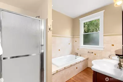 4611 34th Avenue W, Seattle, WA 98199 - Photo 17