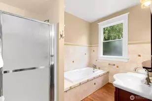 4611 34th Ave W, Seattle, WA 98199 - Photo 17