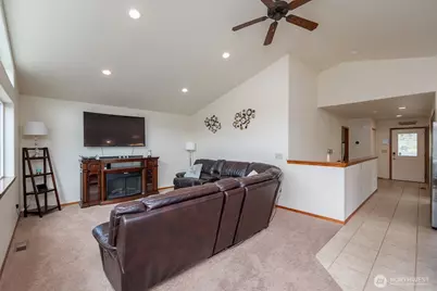 32611 Lakeshore Drive NE, Coulee City, WA 99115 - Photo 11