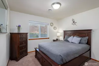32611 Lakeshore Drive NE, Coulee City, WA 99115 - Photo 23