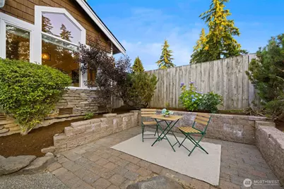 1756 Monroe Avenue NE, Renton, WA 98056 - Photo 31