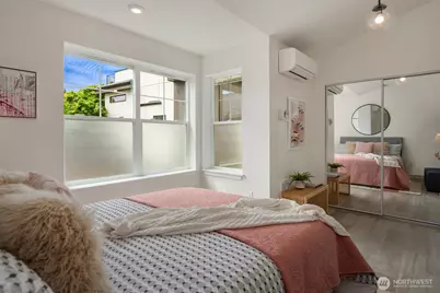 3302 W Government Way #Unit A, Seattle, WA 98199 - Photo 25