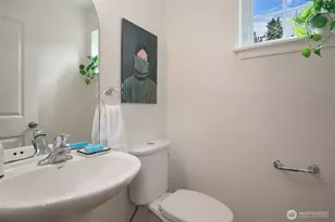 3302 W Government Way, Seattle, WA 98199 - Photo 17