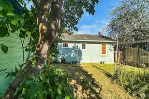 1813 Gise St, Port Townsend, WA 98368 - Photo 17
