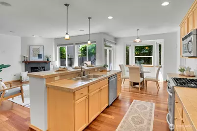 12940 NE 200th Place, Woodinville, WA 98072 - Photo 9