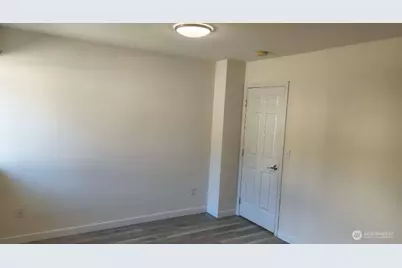 9525 S 221st Place, Kent, WA 98031 - Photo 21