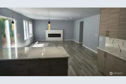 9525 S 221st Place, Kent, WA 98031 - Photo 9