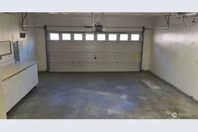 9525 S 221st Place, Kent, WA 98031 - Photo 17