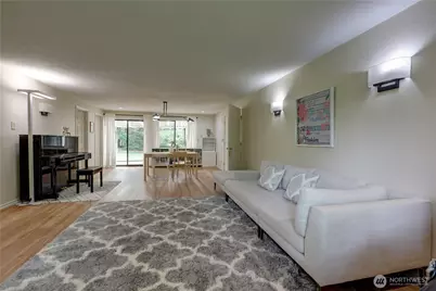16724 NE 22nd Street, Bellevue, WA 98008 - Photo 19