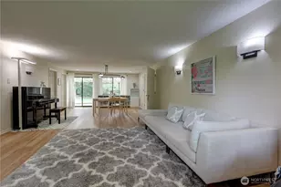 16724 NE 22nd St, Bellevue, WA 98008 - Photo 19