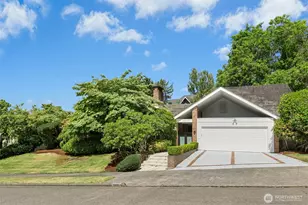 6016 NE Keswick Dr, Seattle, WA 98105 - Photo 1
