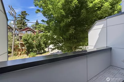 105 B 39th Avenue NW, Seattle, WA 98107 - Photo 21