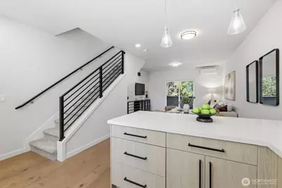 105 B 39th Avenue NW, Seattle, WA 98107 - Photo 19