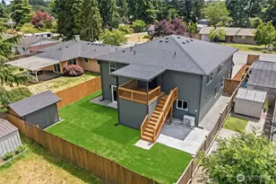 111 Tule Lake Rd E, Tacoma, WA 98445 - Photo 3