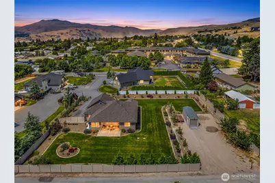 2777 NW Arlenes Court, East Wenatchee, WA 98802 - Photo 3