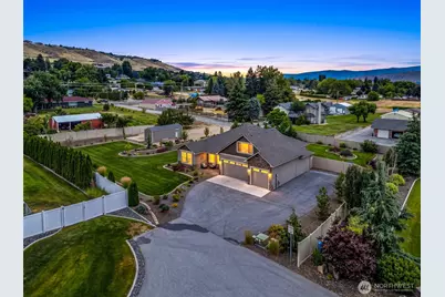 2777 NW Arlenes Court, East Wenatchee, WA 98802 - Photo 7