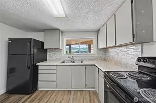 68 N Nevada Ave, East Wenatchee, WA 98802 - Photo 17