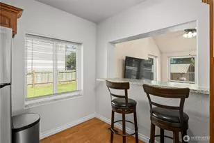 928 127th Street Street Ct E, Tacoma, WA 98445 - Photo 11