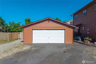 928 127th Street Street Ct E, Tacoma, WA 98445 - Photo 35