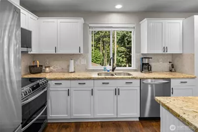 21550 N Terra Lane SE, Yelm, WA 98597 - Photo 9