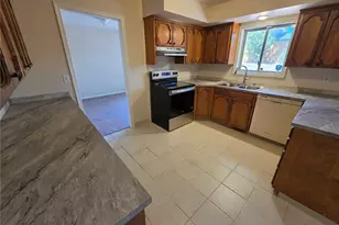 10016 SE 11th St, Vancouver, WA 98664 - Photo 13