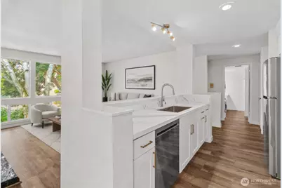 3710 26th Place W #405, Seattle, WA 98199 - Photo 7
