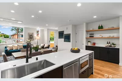 4116 A Burke Avenue N, Seattle, WA 98103 - Photo 9