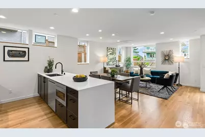 4116 A Burke Avenue N, Seattle, WA 98103 - Photo 11